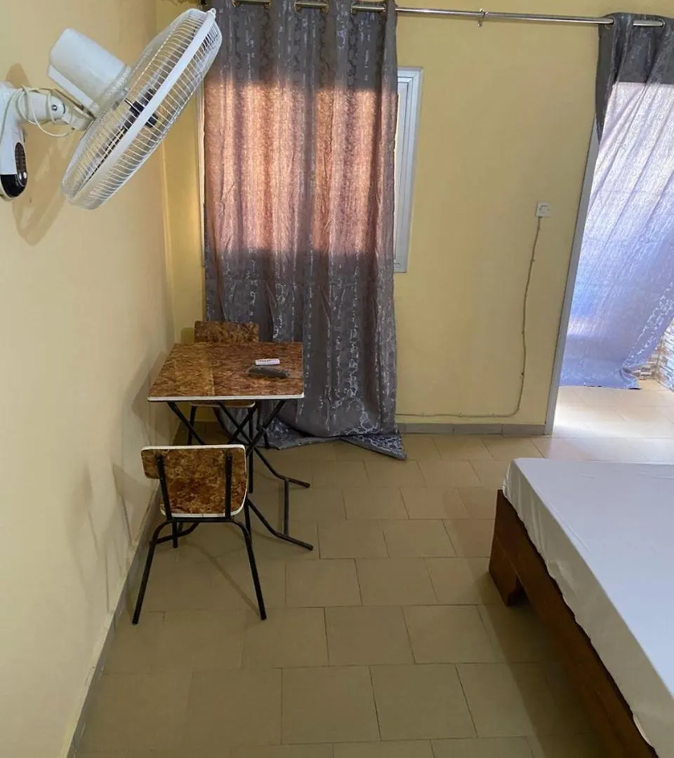 Maison d'hôtes Hotel Studio Meuble,Dakar Medina